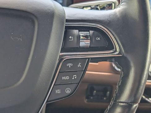 Used 2024 Lincoln Navigator Reserve AWD/4WD image 30