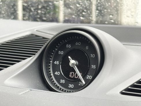 Used 2025 Porsche Cayenne GTS image 20