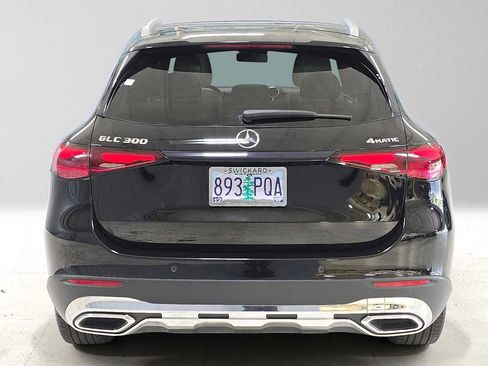 Used 2023 Mercedes-Benz GLC 300 4MATIC image 4
