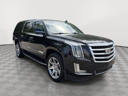 Used 2020 Cadillac Escalade ESV Luxury AWD/4WD image 8