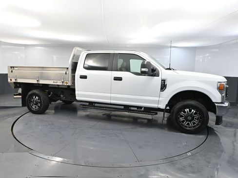 Used 2022 Ford F250 XL w/ Power Equipment Group image 4