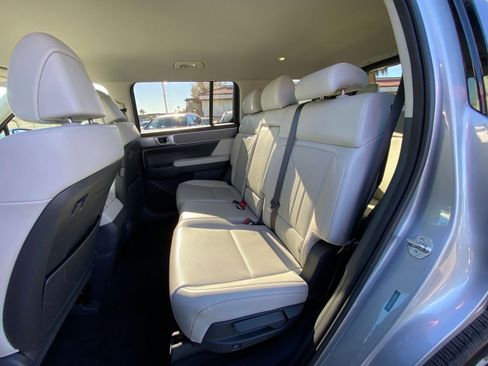 Used 2025 Hyundai Santa Fe SEL image 25