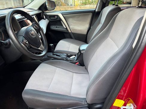 Used 2014 Toyota RAV4 LE AWD/4WD image 15