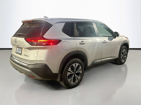 Used 2022 Nissan Rogue SV AWD/4WD image 7