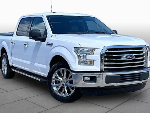 Used 2015 Ford F150 XLT w/ Equipment Group 302A Luxury RWD image 3