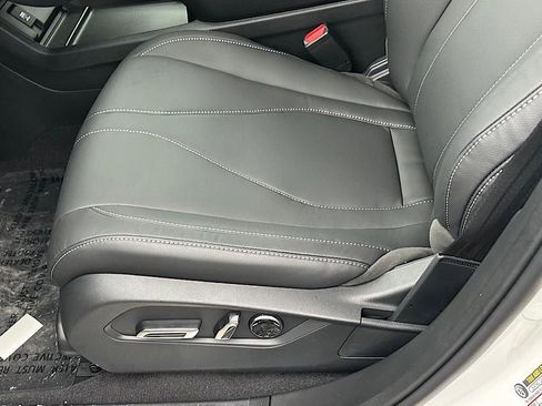 New 2026 Acura RDX SH-AWD image 9