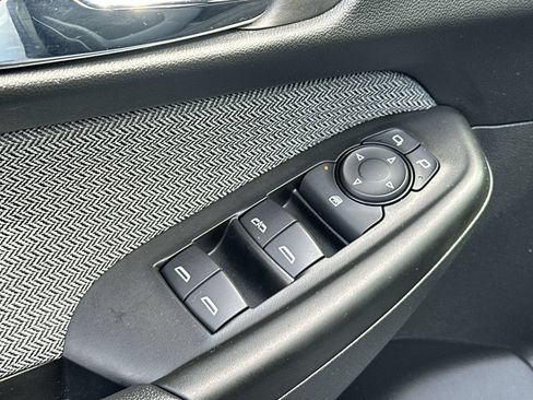 Used 2024 Chevrolet TrailBlazer LT w/ LT Cold Weather Package FWD image 15
