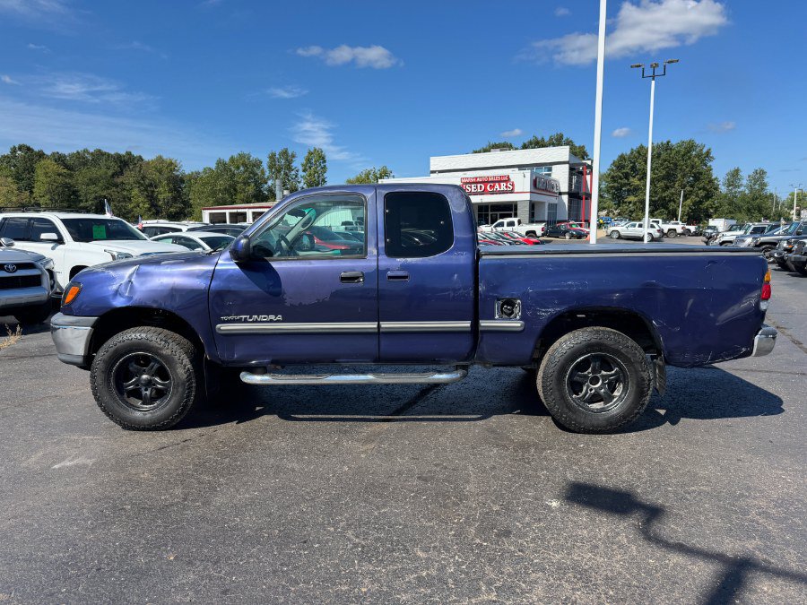 Used 2001 Toyota Tundra SR5 w/ Convenience Pkg RWD image 2