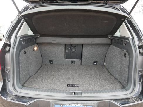 Used 2017 Volkswagen Tiguan S image 18