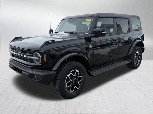 New 2025 Ford Bronco Outer Banks AWD/4WD image 2