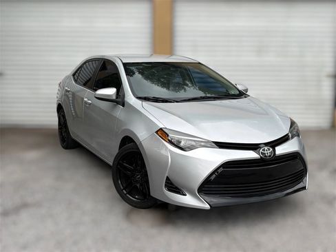 Used 2017 Toyota Corolla L FWD image 1