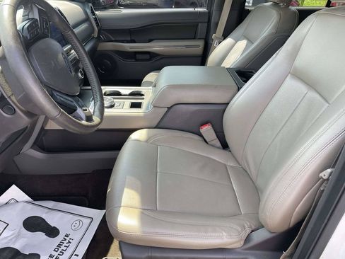 Used 2020 Ford Expedition XLT w/ Equipment Group 202A RWD image 13