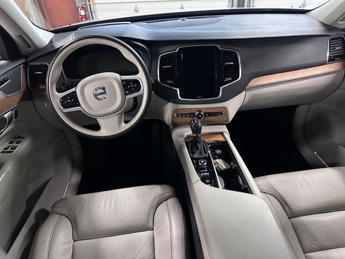 Used 2018 Volvo XC90 T6 Inscription w/ Convenience Package image 8