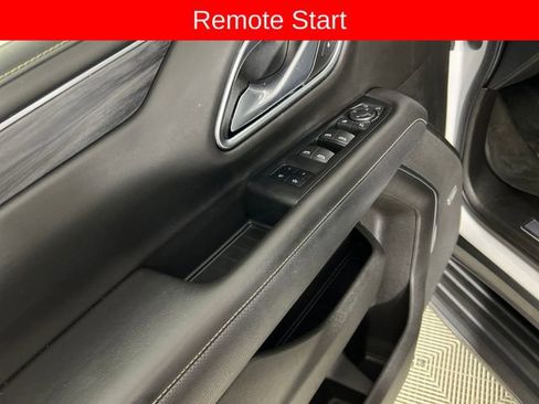 Used 2021 GMC Yukon SLT w/ SLT Premium Package image 13