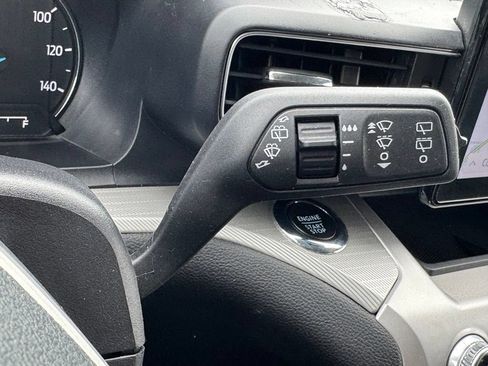 Used 2023 Ford Explorer XLT w/ Equipment Group 202A AWD/4WD image 29