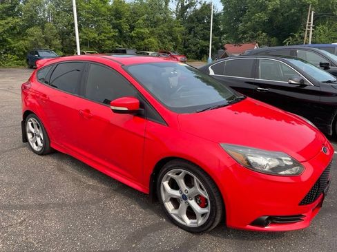 Used 2013 Ford Focus ST FWD image 6