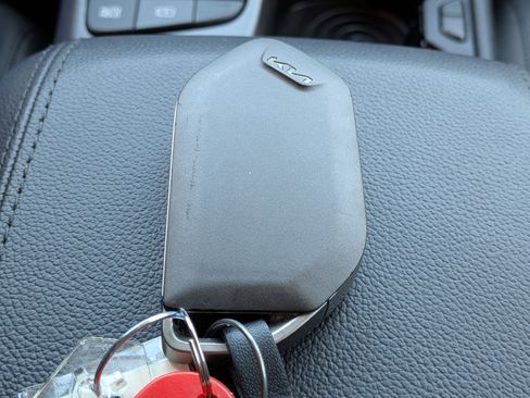 Used 2026 Kia Sportage SX image 38