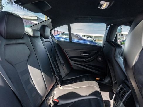 Used 2018 BMW M3 image 38