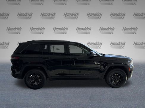 New 2026 Jeep Grand Cherokee Altitude RWD image 9