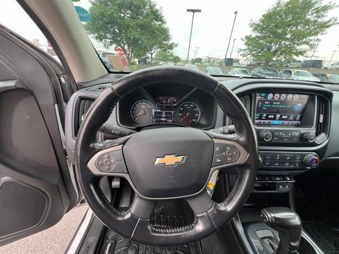 Used 2018 Chevrolet Colorado Z71 AWD/4WD image 37