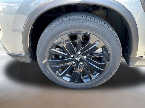 Used 2022 Mitsubishi Outlander Sport LE FWD image 32