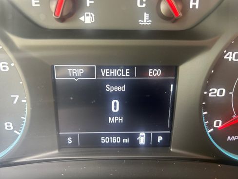 Used 2021 Chevrolet Equinox LS FWD image 10