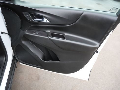 Used 2020 Chevrolet Equinox LT image 33