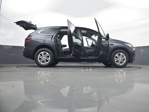 Used 2021 Buick Enclave Essence w/ Sound and Sites Package AWD/4WD image 34