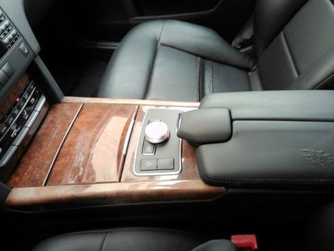 Used 2012 Mercedes-Benz E 350 4MATIC image 37