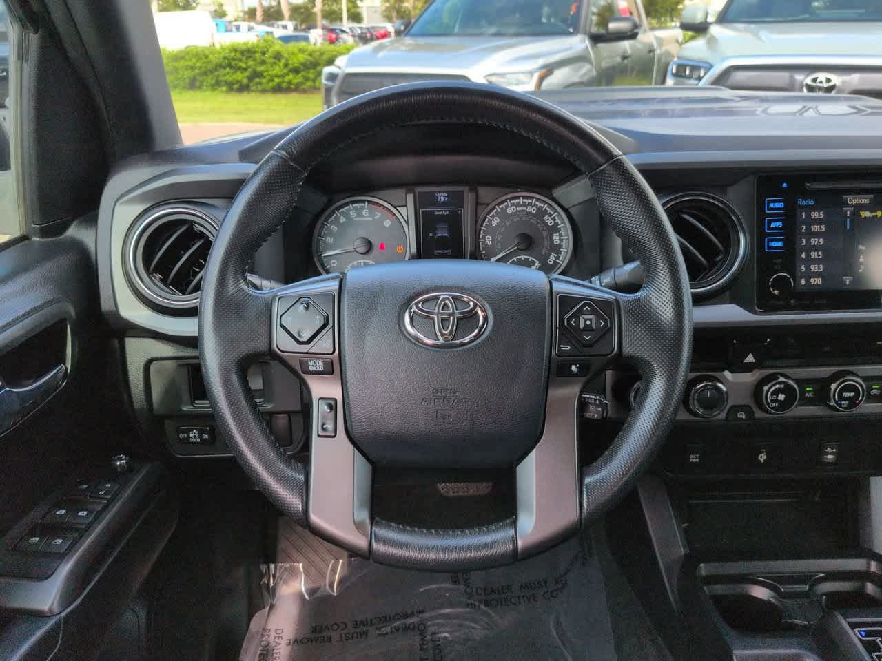 Used 2017 Toyota Tacoma TRD Sport w/ Tow Package (A/T) AWD/4WD image 15
