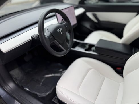 Used 2020 Tesla Model 3 Long Range image 24