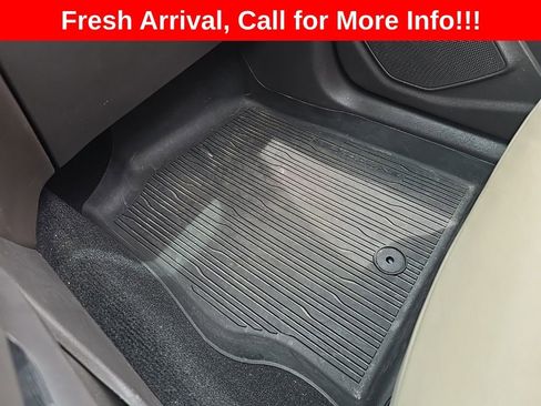 Used 2020 Ford Explorer Platinum w/ Premium Technology Package AWD/4WD image 7