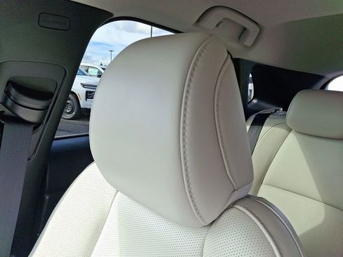 Used 2022 MAZDA CX-30 AWD 2.5 S w/ Premium Package image 18