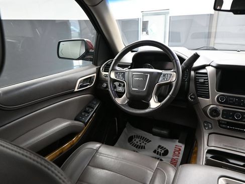 Used 2017 GMC Yukon XL Denali w/ Open Road Package AWD/4WD image 25