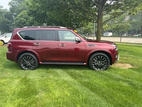 Used 2024 Nissan Armada Platinum w/ Cargo Package AWD/4WD image 7