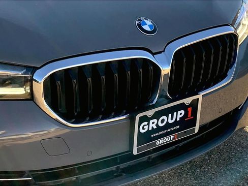 Used 2022 BMW 530i xDrive image 34
