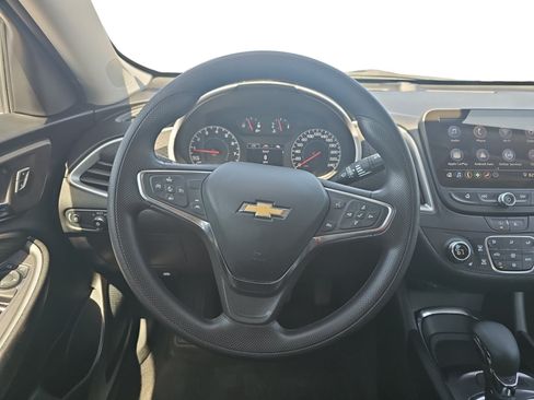 Used 2024 Chevrolet Malibu LT FWD image 13