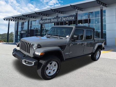 Used 2022 Jeep Gladiator Sport AWD/4WD image 8