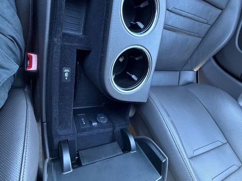 Used 2022 Porsche Panamera 4 Platinum Edition image 24