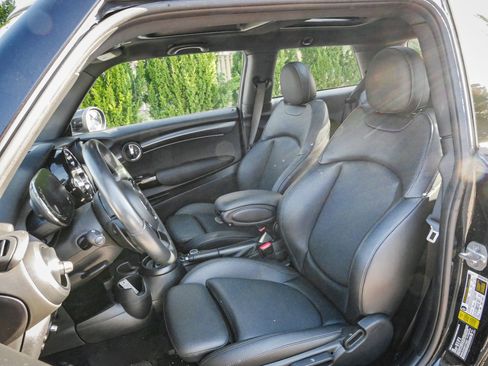 Used 2023 MINI Cooper S image 6