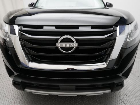 Certified 2024 Nissan Pathfinder Platinum w/ Cargo Package image 23