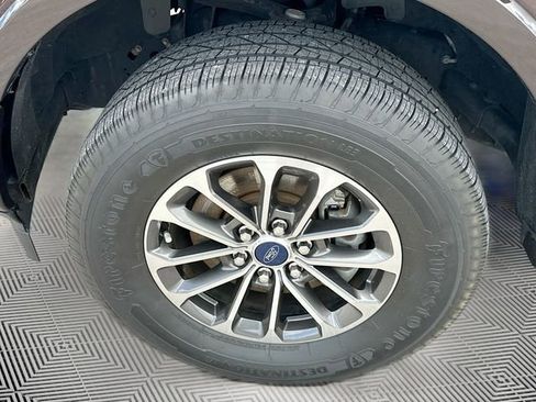 Used 2018 Ford F150 XLT w/ Equipment Group 302A Luxury AWD/4WD image 30