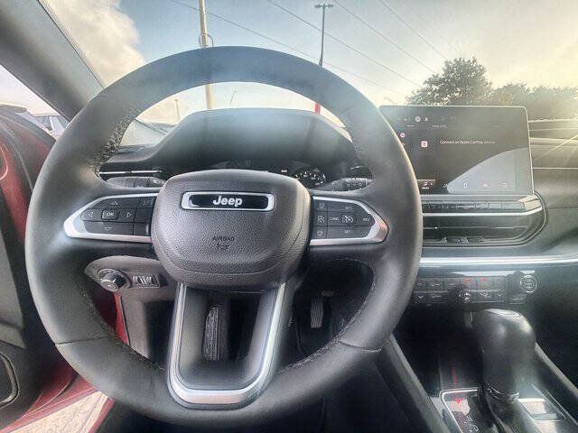 Used 2023 Jeep Compass Limited AWD/4WD image 11