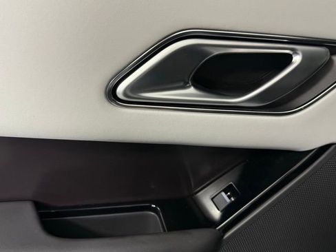 Certified 2026 Land Rover Range Rover Velar Dynamic SE image 22