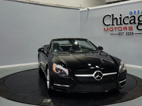 Used 2013 Mercedes-Benz SL 550 image 4