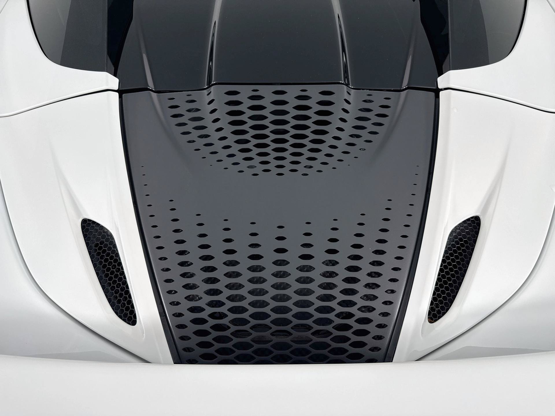 Used 2024 McLaren 750S Spider RWD image 29