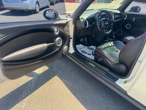 Used 2013 MINI Cooper S FWD image 19