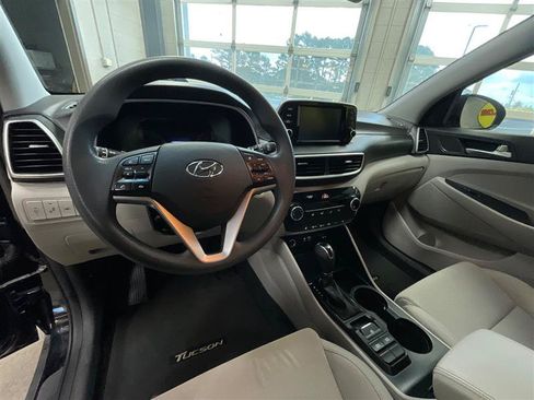 Used 2020 Hyundai Tucson Value FWD image 13