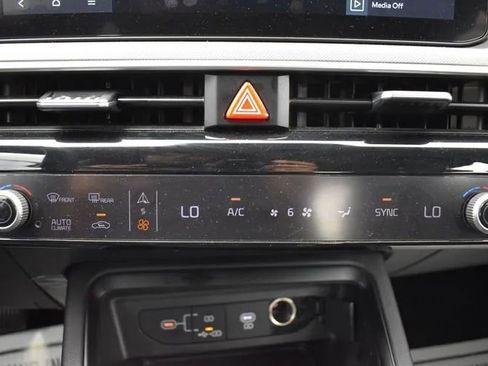 Used 2025 Kia K5 LXS FWD image 32