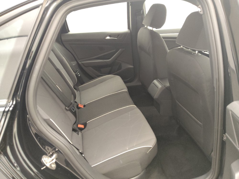 Used 2025 Volkswagen Jetta Sport FWD image 19